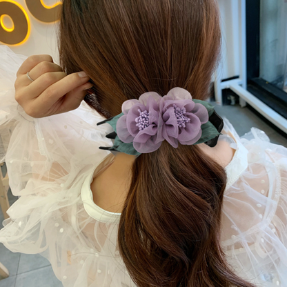 Elegant Floral Hair Clip